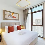 Palace Residences - Light One Bedroom