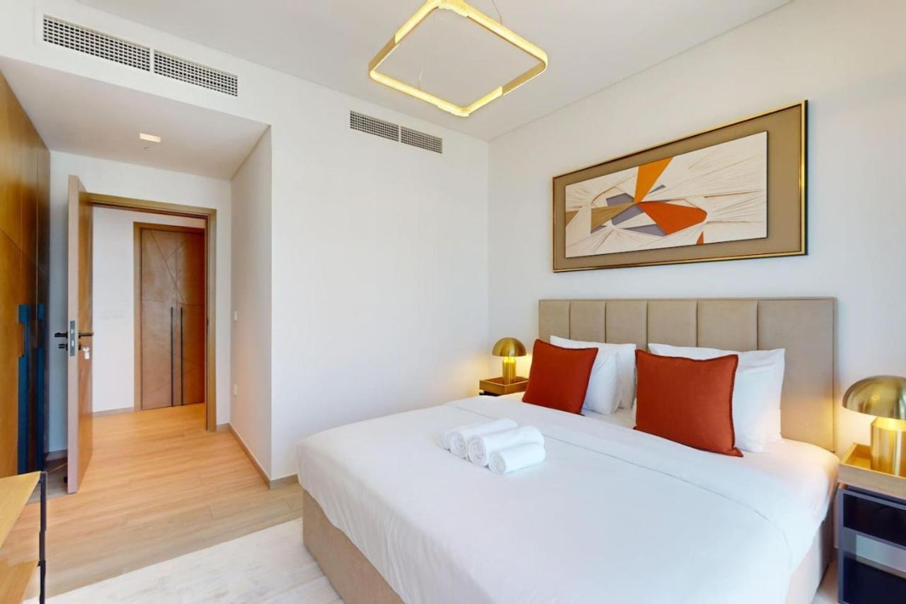 Palace Residences - Light One Bedroom * Dubai