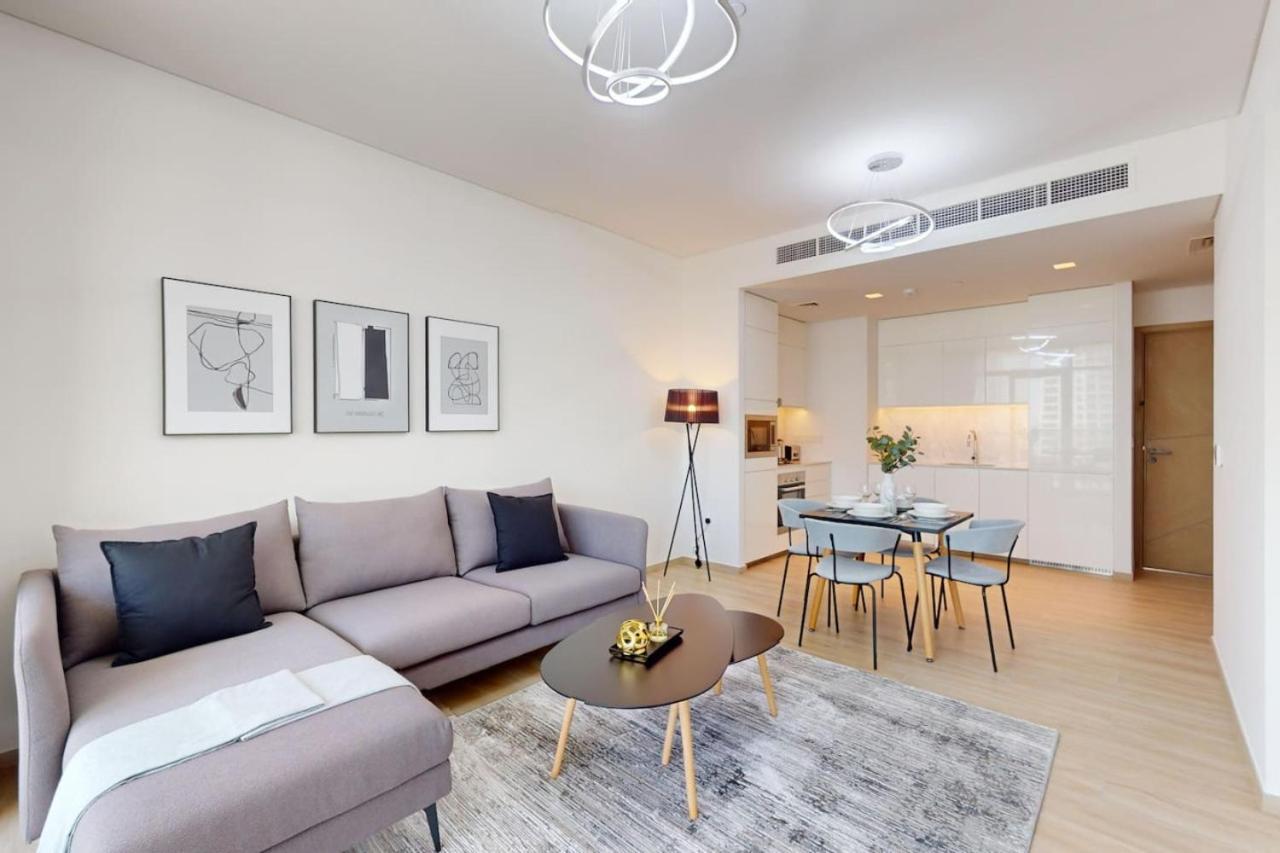 Apartment Palace Residences - Light One Bedroom Dubai
