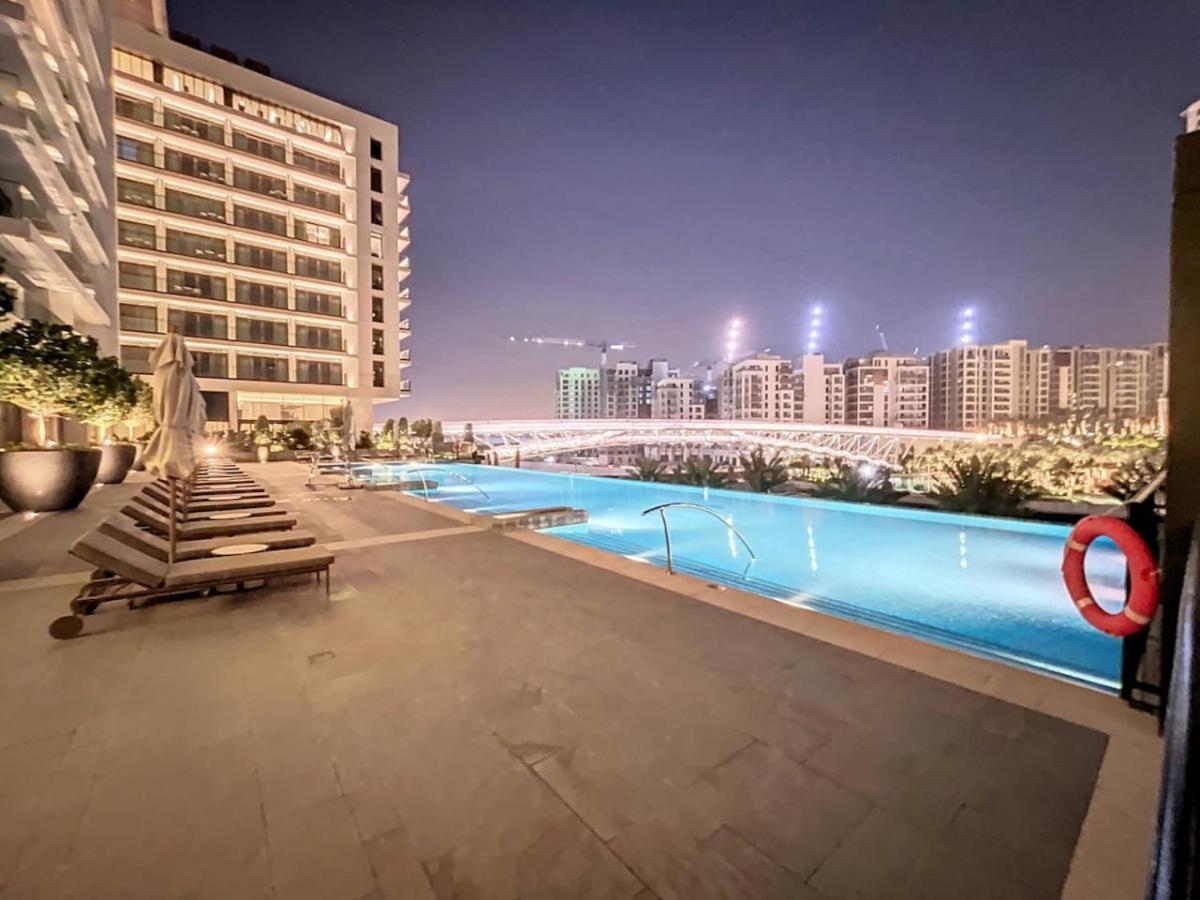 Palace Residences - Light One Bedroom Apartment